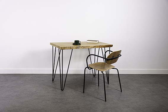 chaise design en noyer