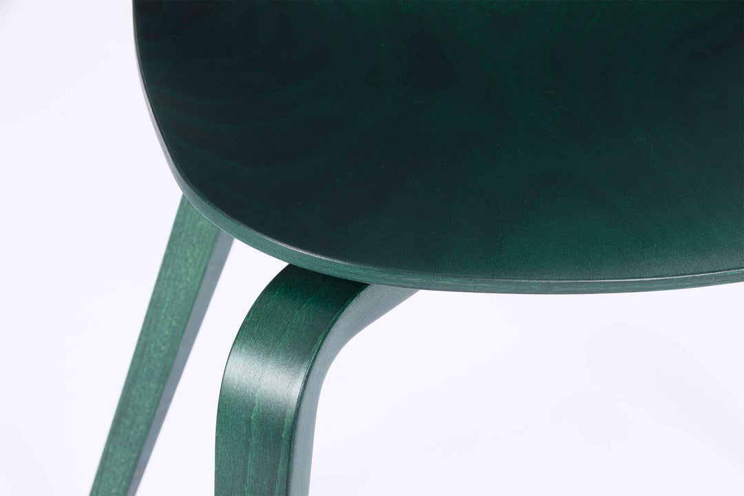 chaise en hêtre verte