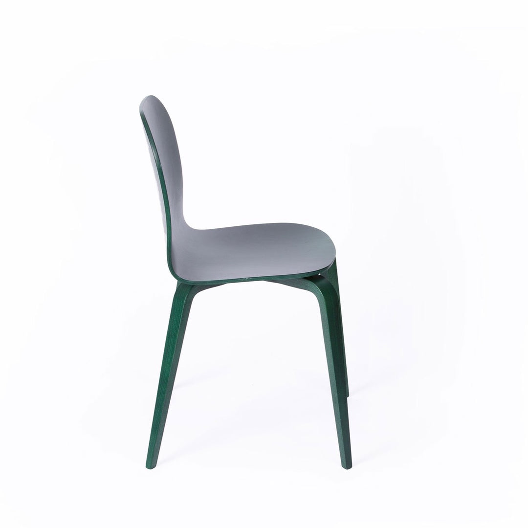chaise en hêtre verte