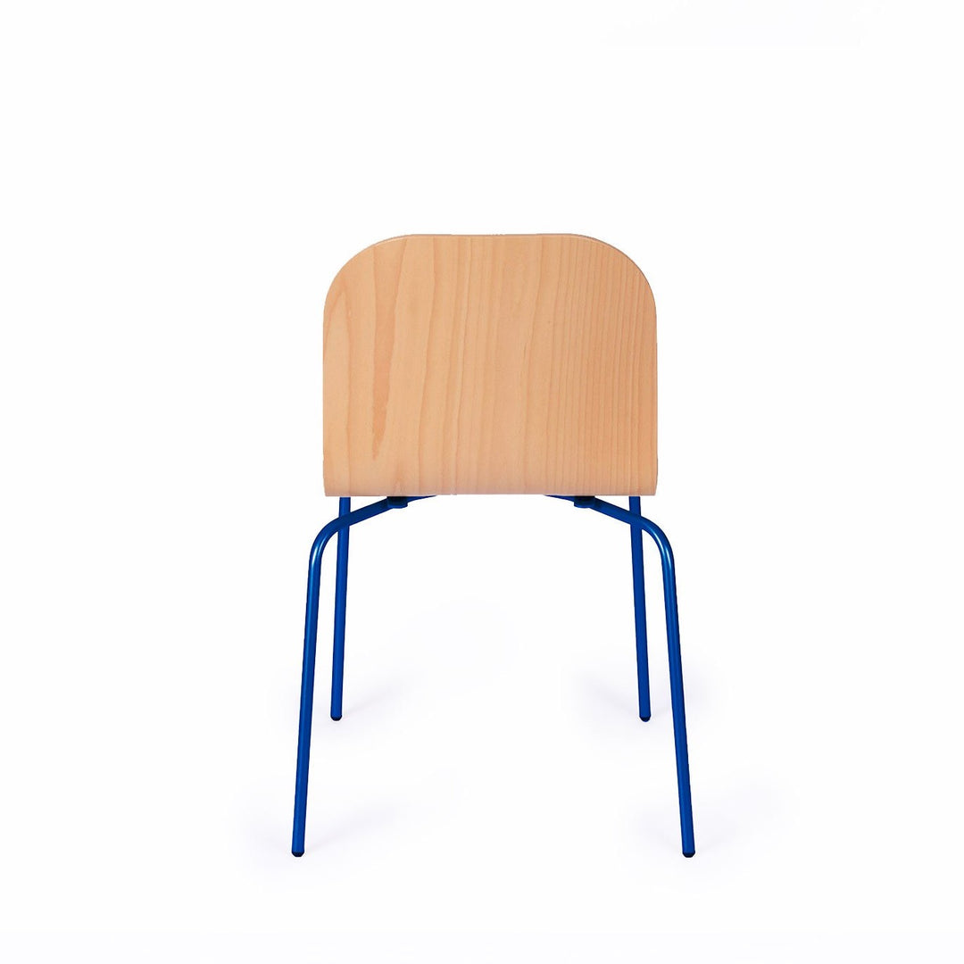 chaise avec pied bleu