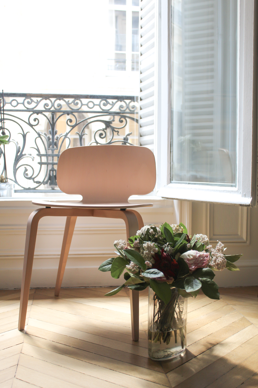 chaise rose pastel