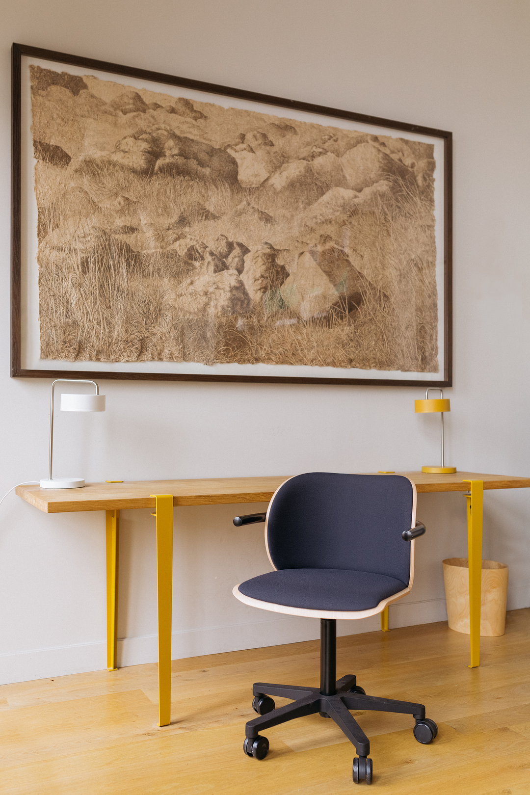 Chaise design avec accoudoir