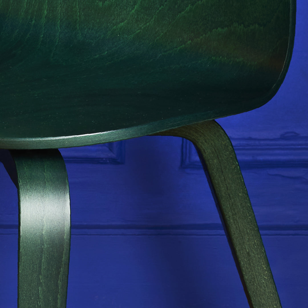 chaise en hêtre verte