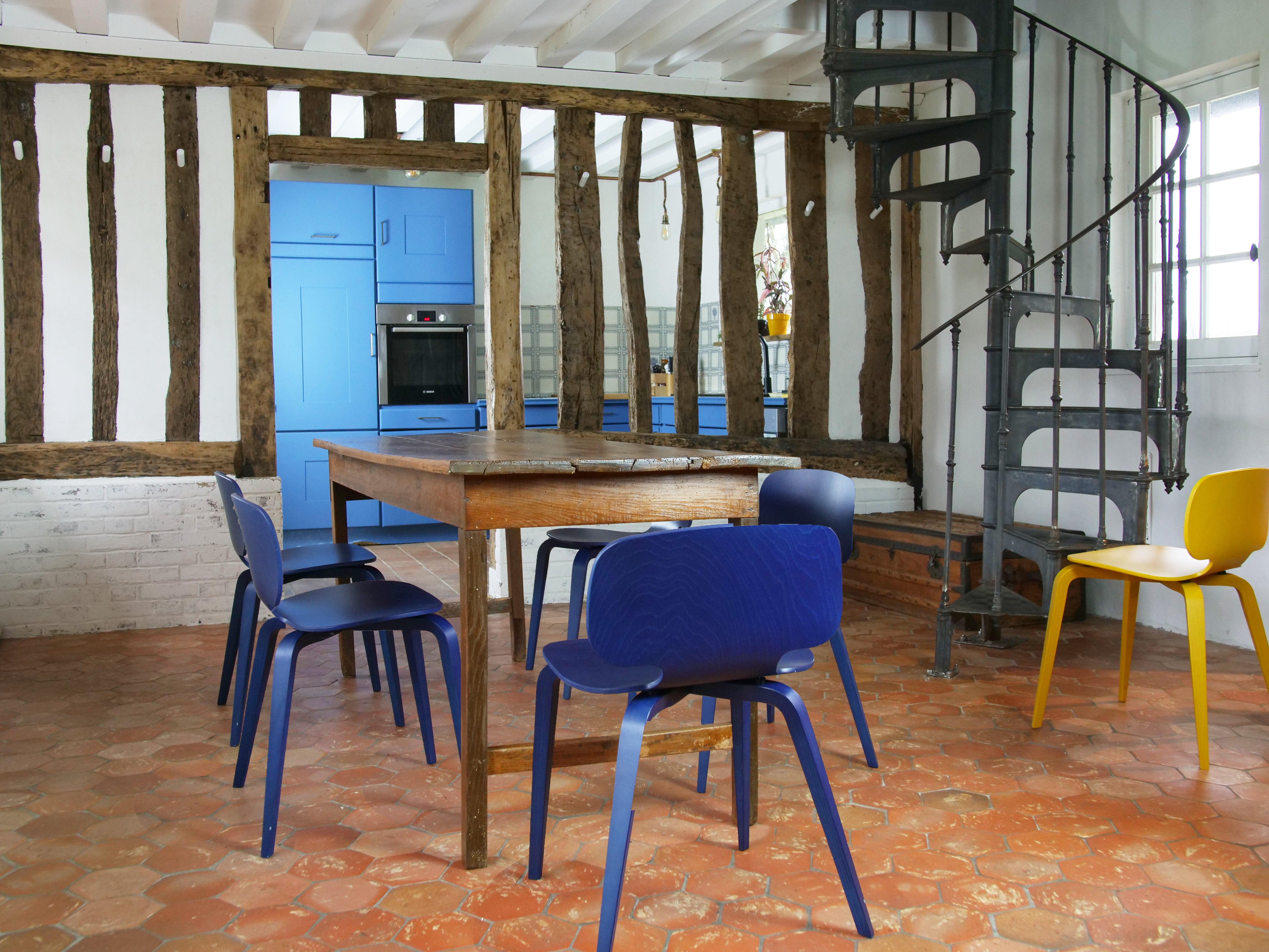 Chaise design bleu - La chaise H10 x Margaux Keller