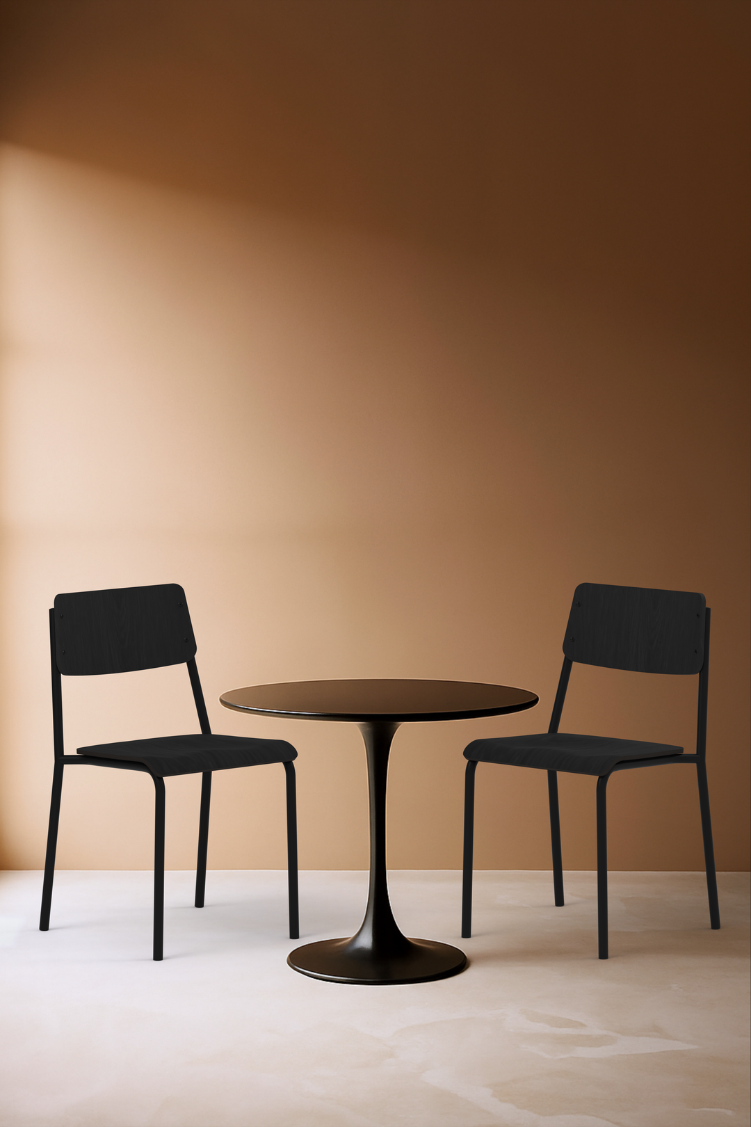La chaise R10 - Hêtre noir