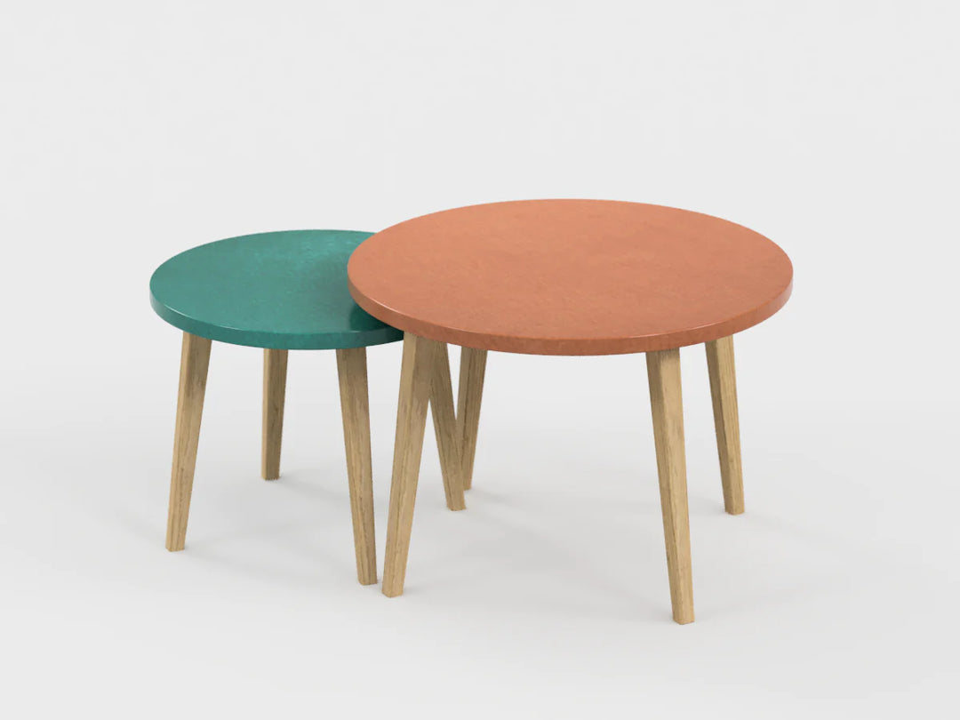Table gigogne colorée