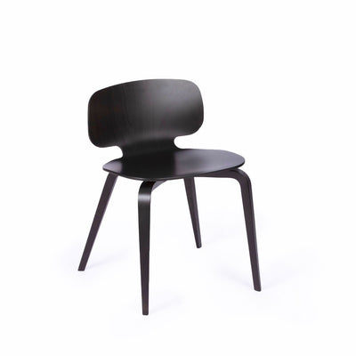 chaise en hêtre noire