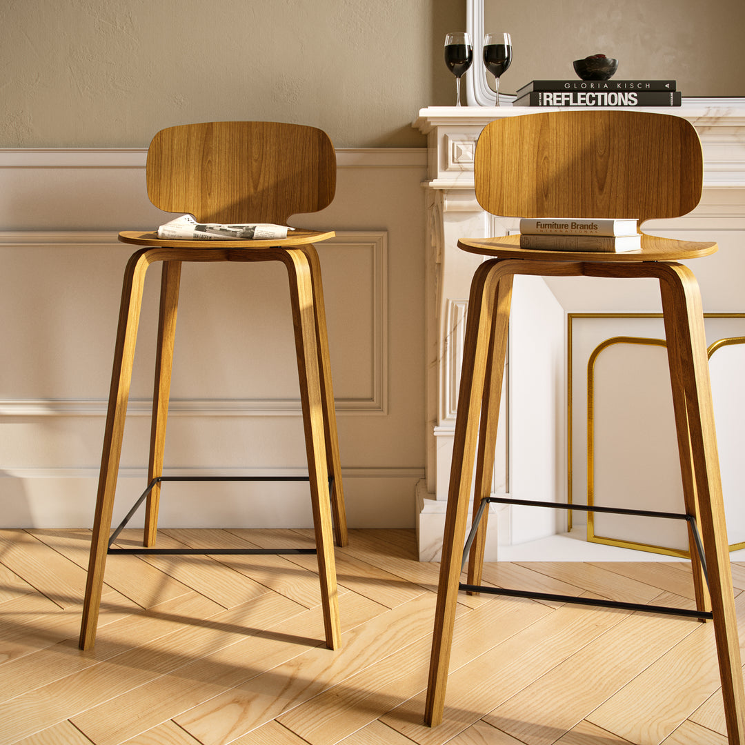 chaise de bar en hêtre vernis teinté